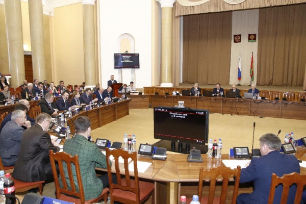 Председатель Контрольно-счетной палаты Липецкой области В.И. Бербенец принял участие в сессии Липецкого областного Совета депутатов